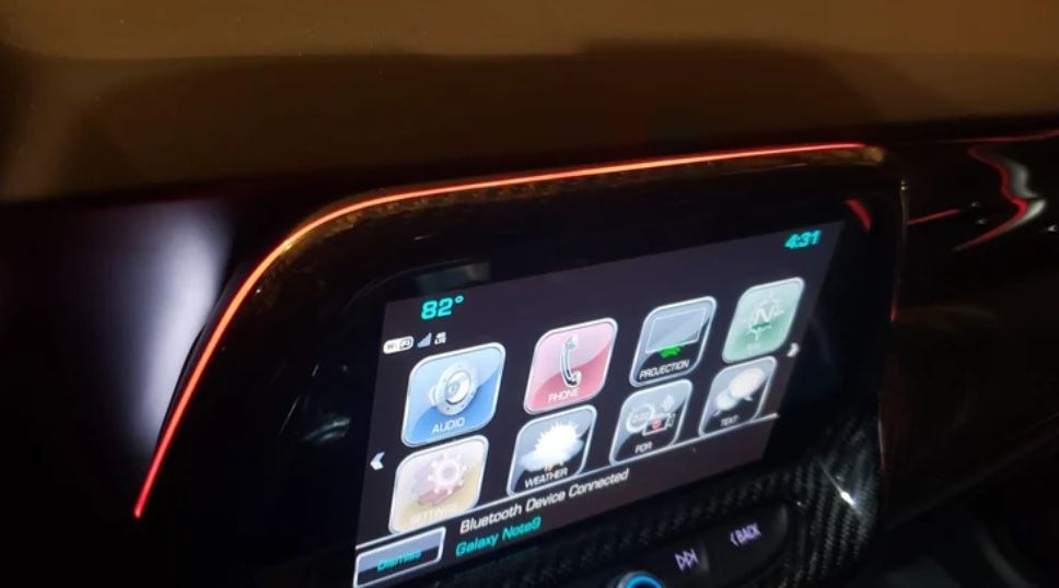 2016-2019 Camaro Carbon Fiber LG362 Radio Bezel Cover
